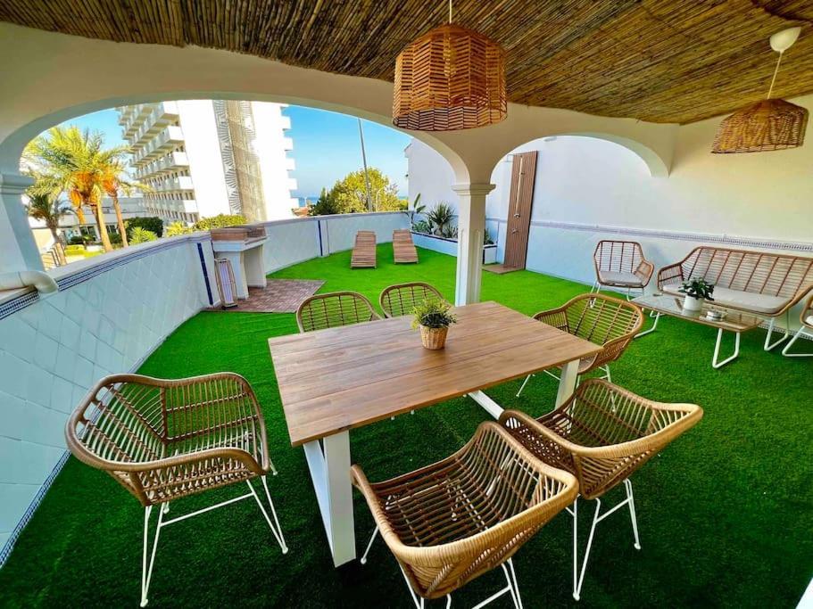 Apartamento Con Gran Terraza Junto A La Playa Torremolinos Exterior foto